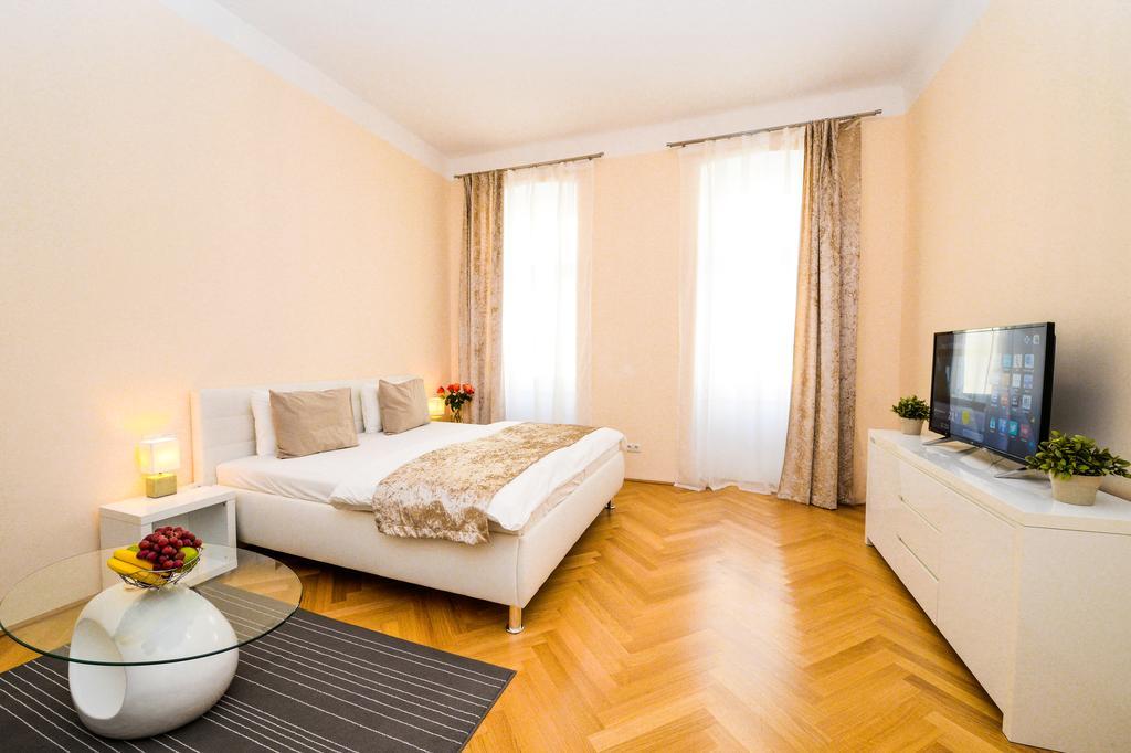 Galerie 18 Apartments Виена Екстериор снимка