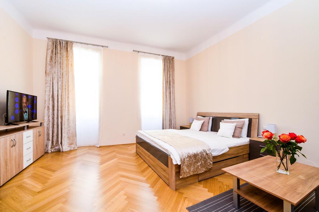 Galerie 18 Apartments Виена Екстериор снимка