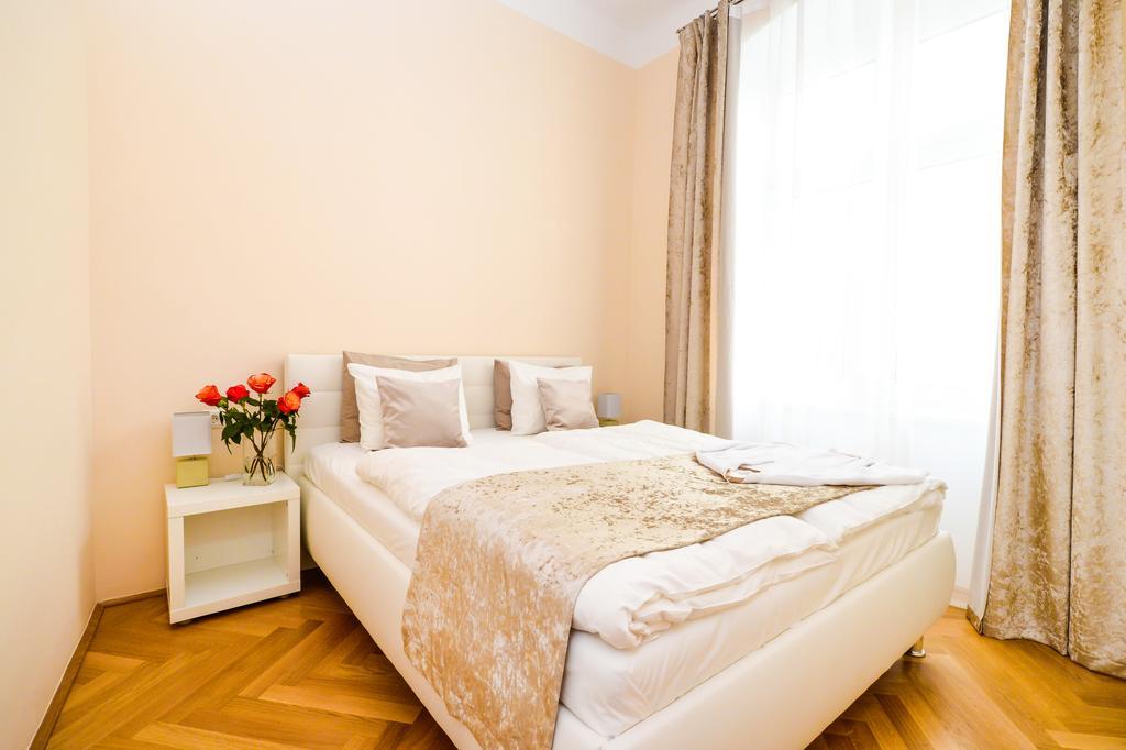 Galerie 18 Apartments Виена Екстериор снимка